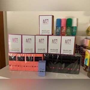 44pc sample of perfumes